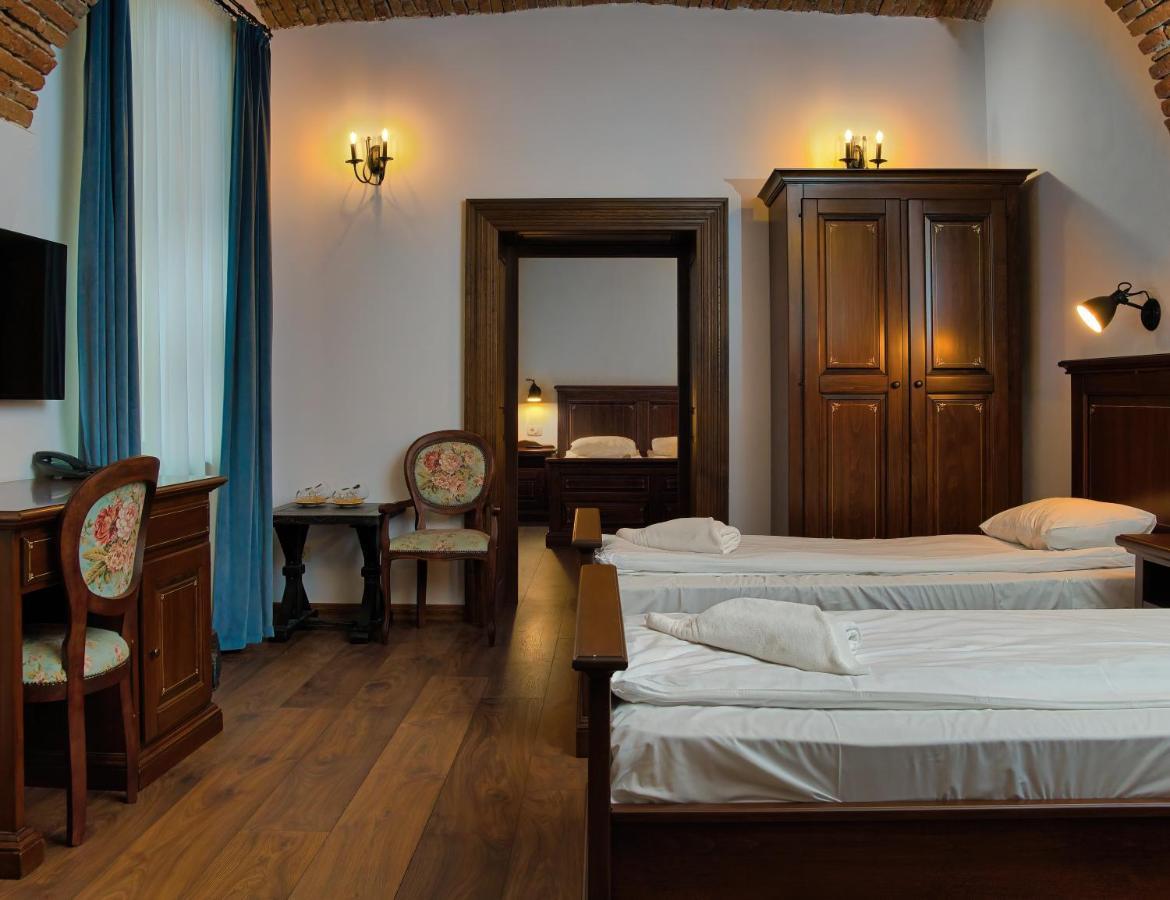 Hotel Boutique Casa Chitic -Hotel And Restaurant Str Johann Gott Nr7 브라쇼브 외부 사진