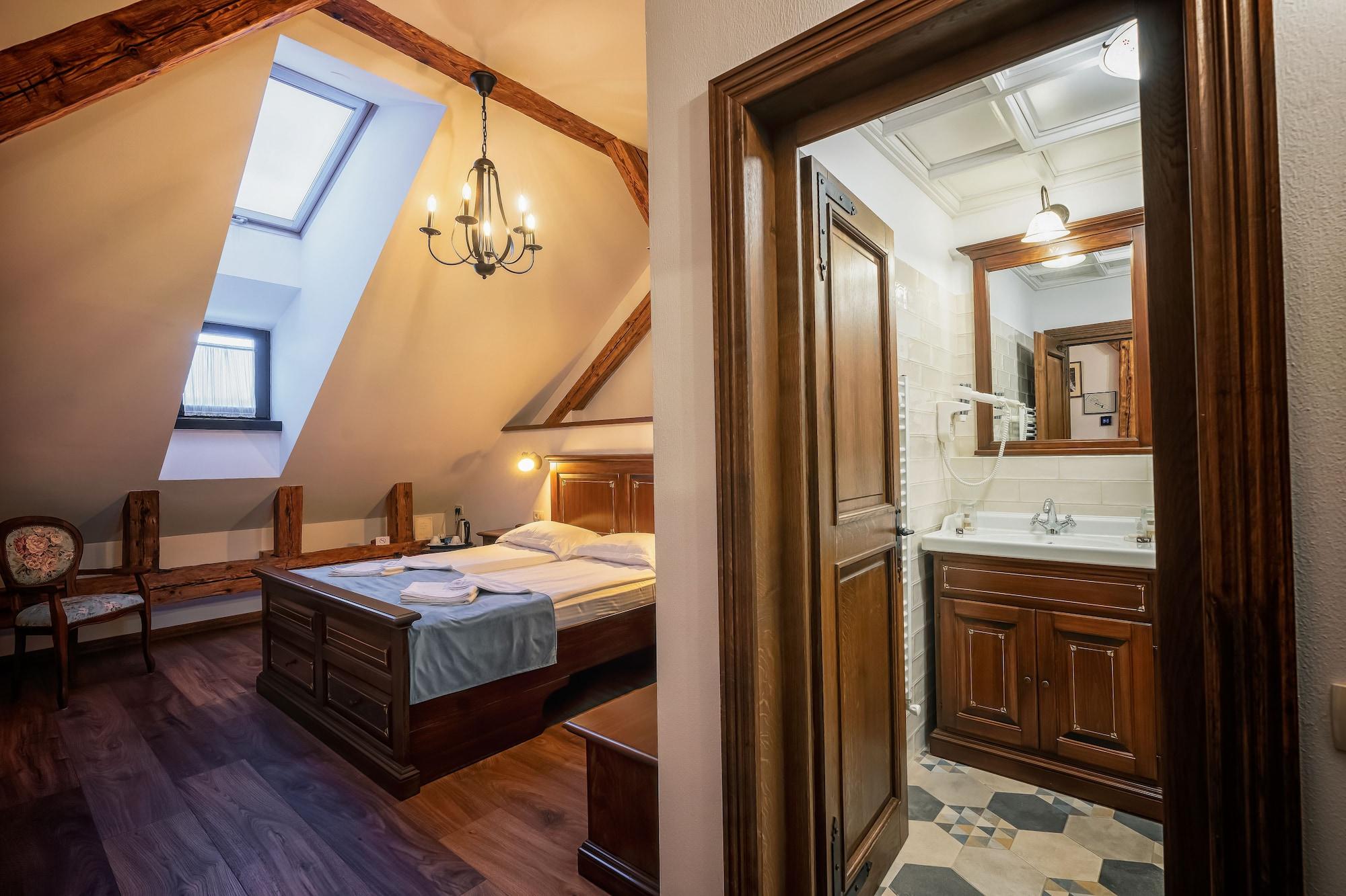 Hotel Boutique Casa Chitic -Hotel And Restaurant Str Johann Gott Nr7 브라쇼브 외부 사진