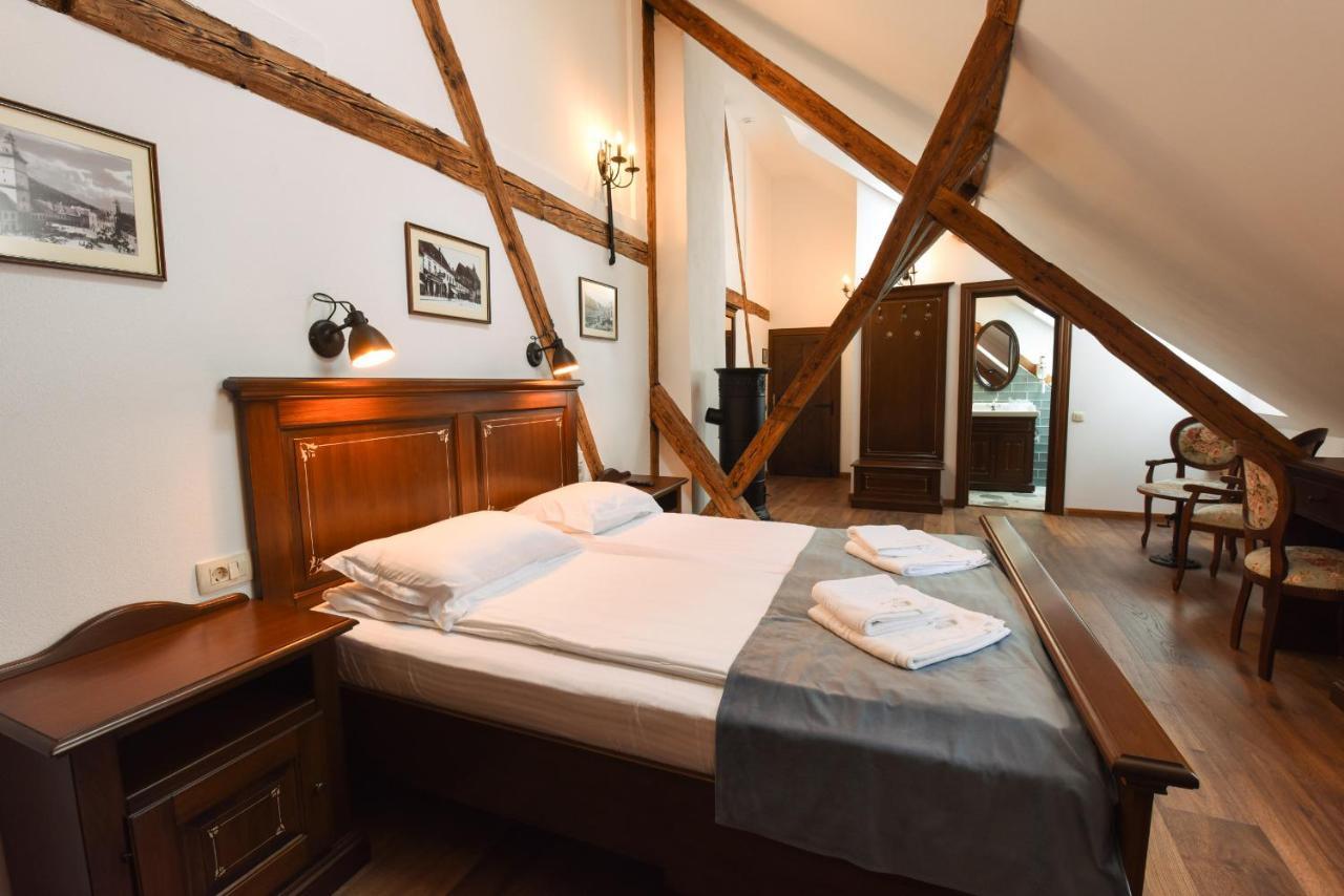 Hotel Boutique Casa Chitic -Hotel And Restaurant Str Johann Gott Nr7 브라쇼브 외부 사진